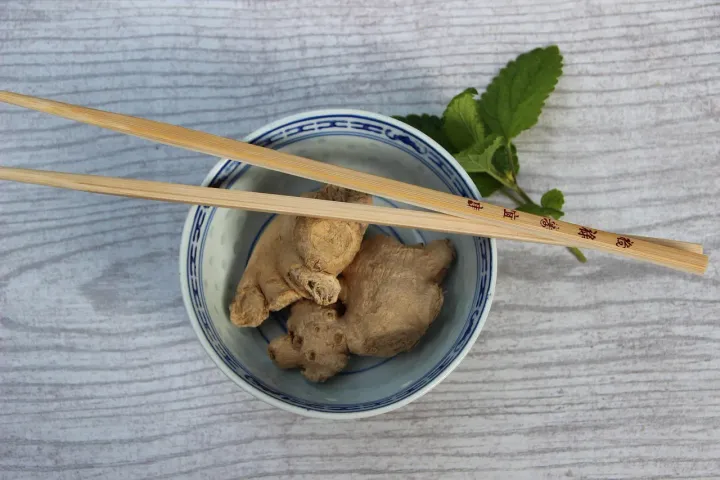 Remedios naturales para la colitis: hábitos y alimentos que ayudan